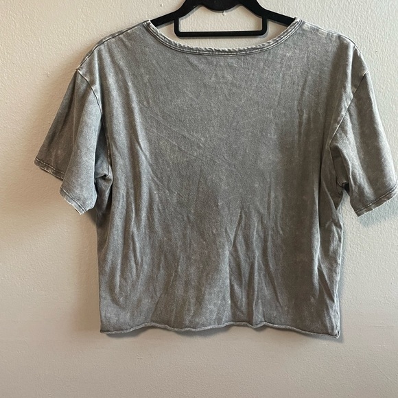 NWOT Caution To The Wind celestial graphic gray tee. Size Small - Picture 3 of 4